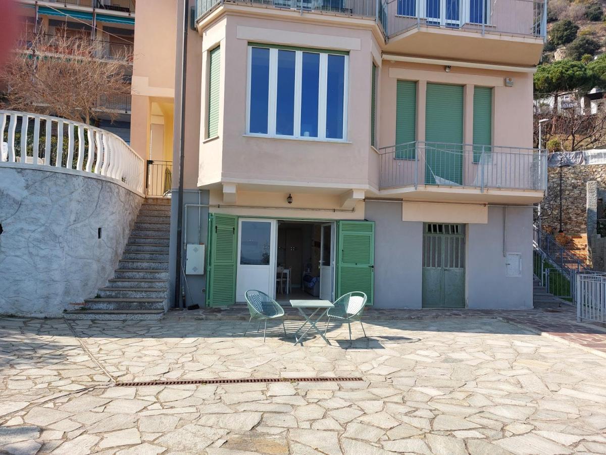 Una Finestra Sul Mare Monolocale Daire Bergeggi Dış mekan fotoğraf