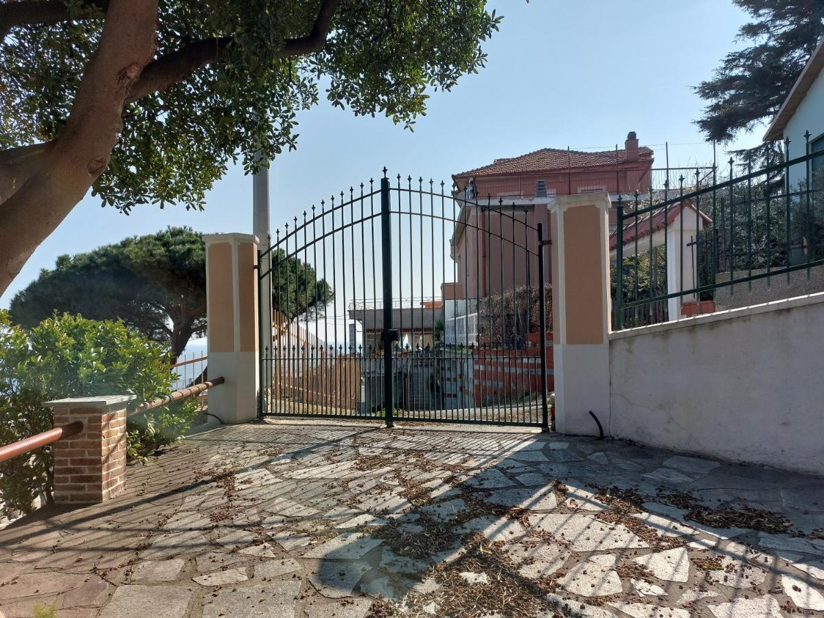 Una Finestra Sul Mare Monolocale Daire Bergeggi Dış mekan fotoğraf
