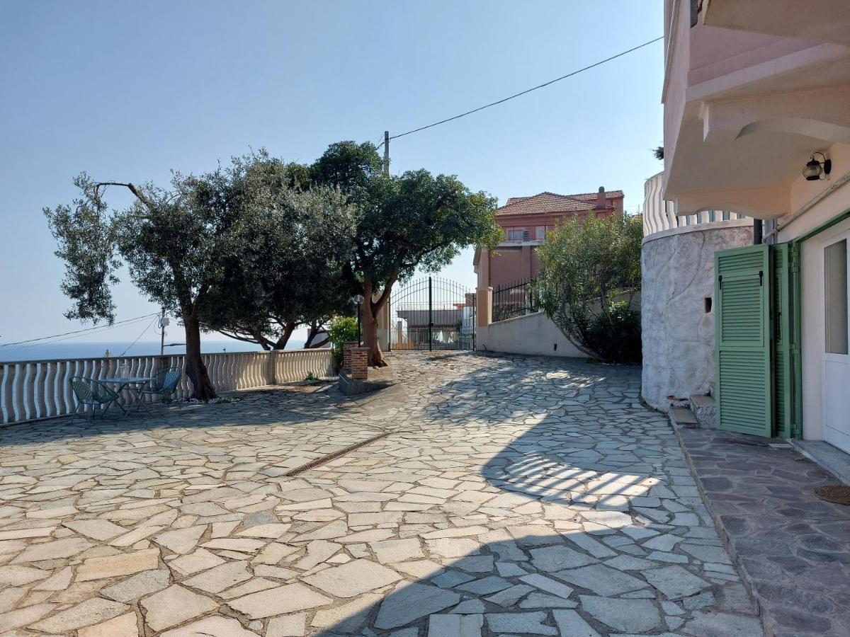 Una Finestra Sul Mare Monolocale Daire Bergeggi Dış mekan fotoğraf
